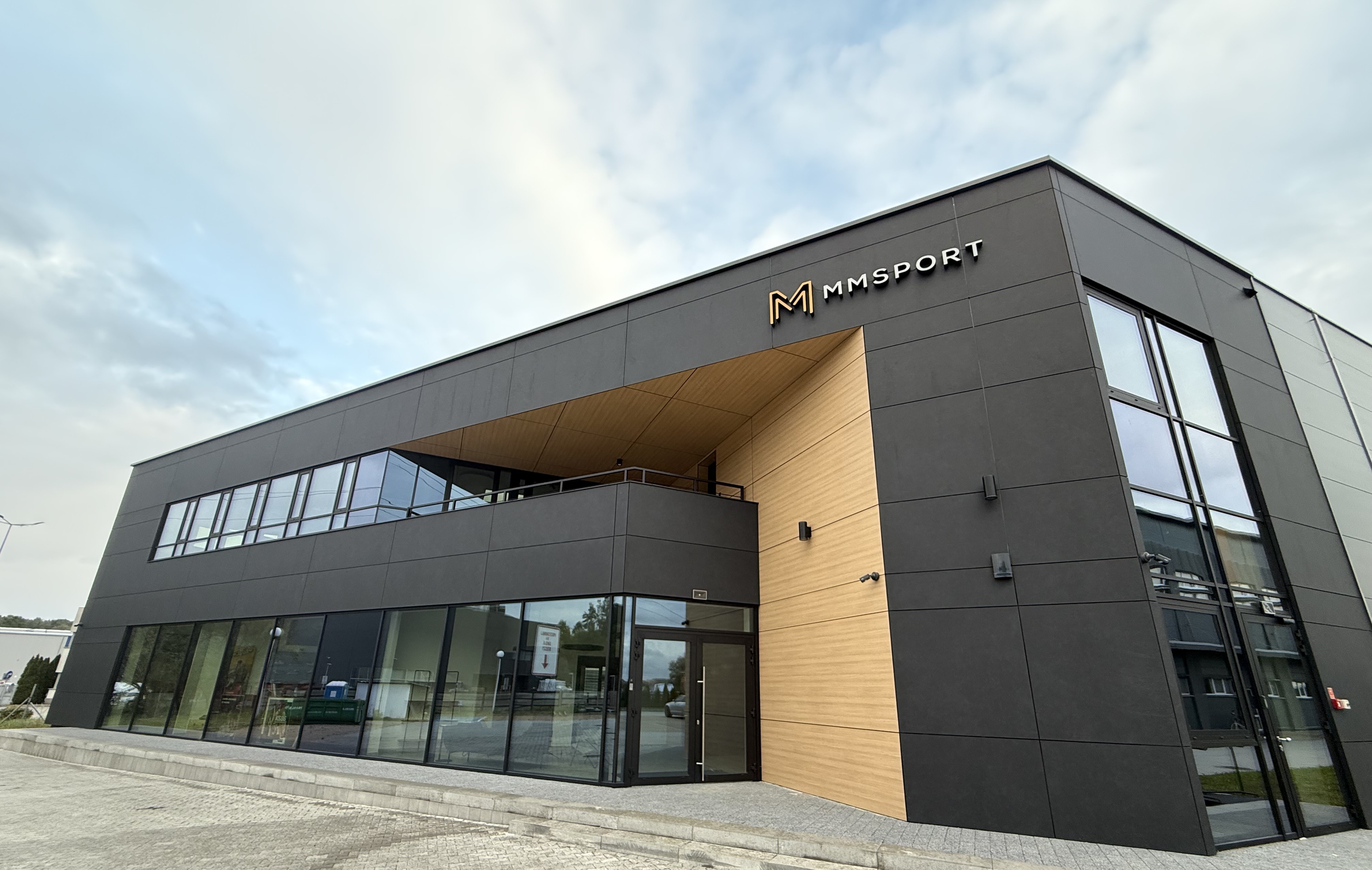 Zakończenie rozbudowy MM SPORT w Kryspinowie.