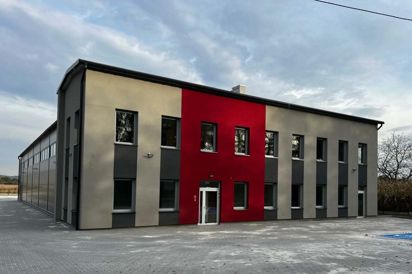 SŁAWOMIR SOKÓŁ PRZEDSIĘBIORSTWO HANDLOWO USŁUGOWO PRODUKCYJNE SYLWIA